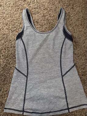 Lululemon Athletic Tank Top Size 4 Striped Black White